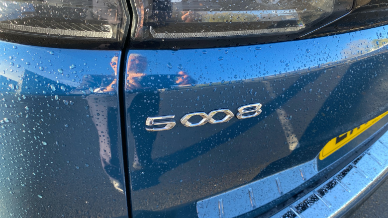 Peugeot 5008 1.2 PureTech Allure Premium 5dr EAT8 Petrol Estate